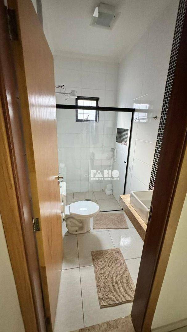 Casa à venda com 2 quartos, 140m² - Foto 7