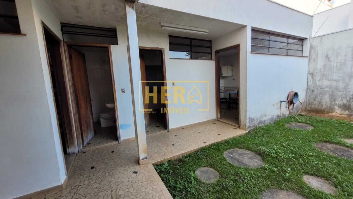 Casa à venda com 3 quartos, 372m² - Foto 53
