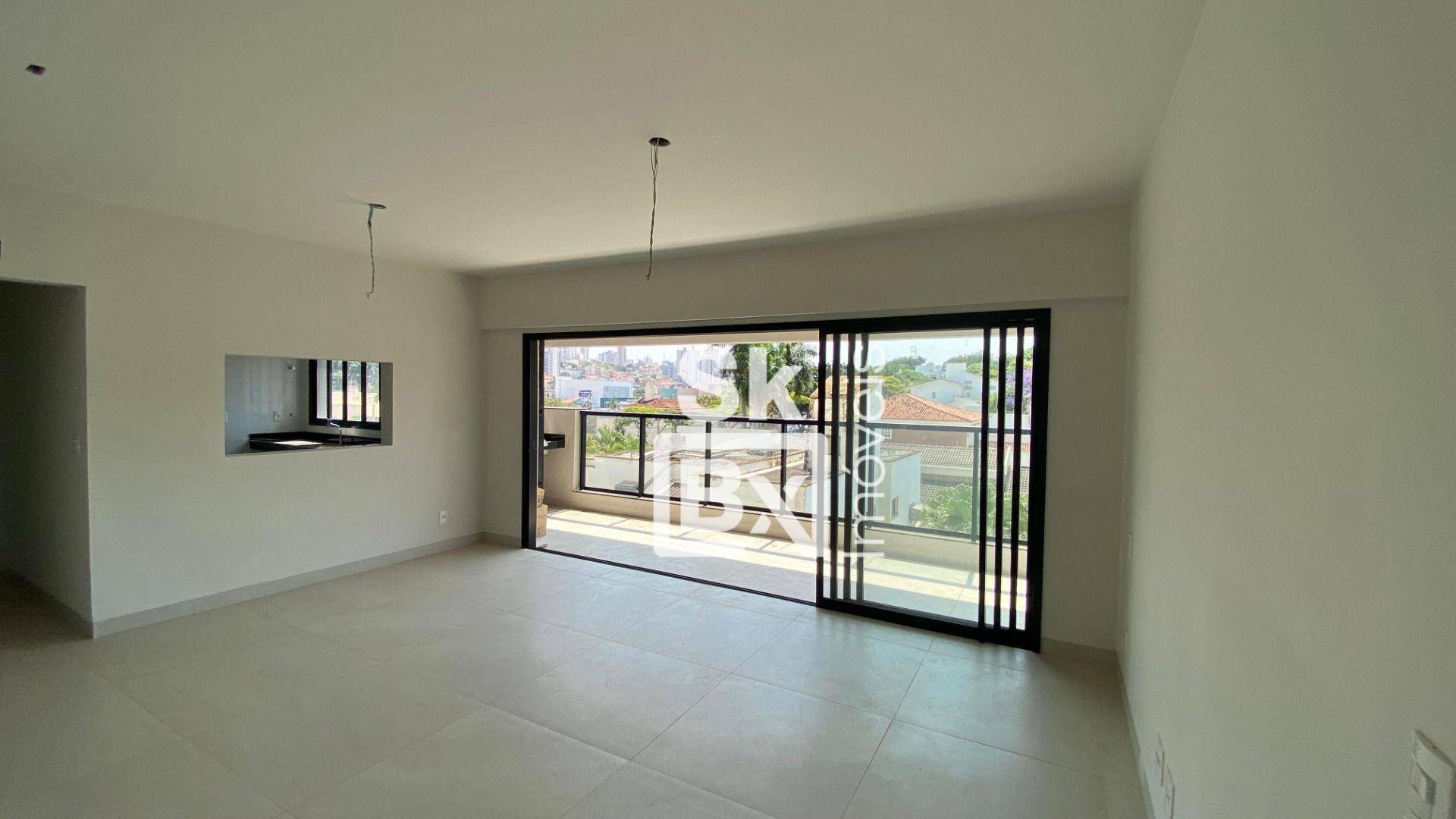 Apartamento à venda com 3 quartos, 127m² - Foto 1