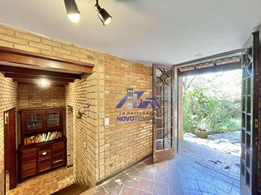 Casa de Condomínio à venda com 3 quartos, 450m² - Foto 9