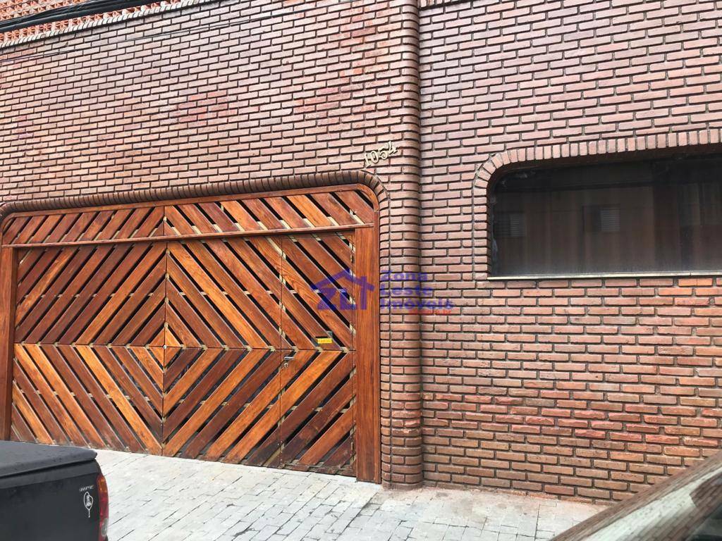 Sobrado à venda com 3 quartos, 240m² - Foto 2