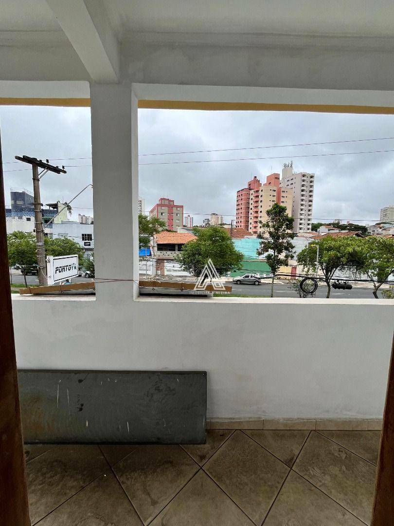 Casa para alugar com 6 quartos, 200m² - Foto 46