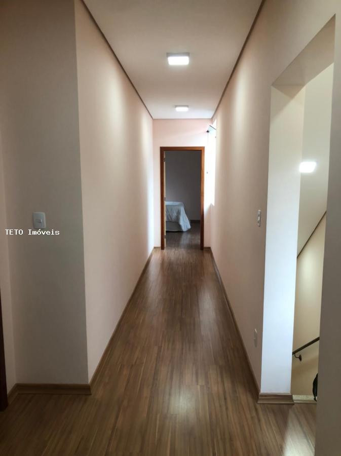 Casa à venda com 3 quartos, 345m² - Foto 24