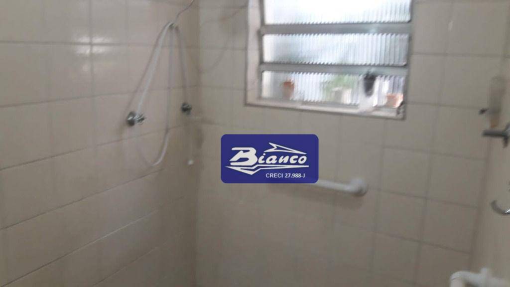 Sobrado à venda com 3 quartos, 240m² - Foto 35