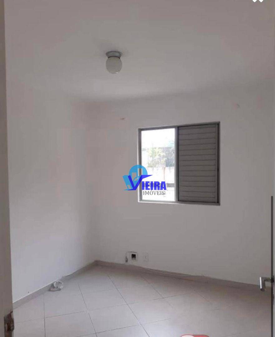 Apartamento à venda com 3 quartos, 64m² - Foto 2