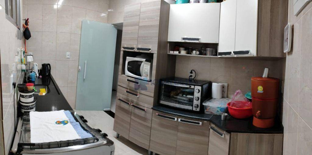 Apartamento à venda com 2 quartos, 75m² - Foto 3