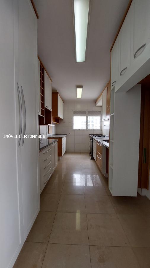 Apartamento à venda com 4 quartos, 238m² - Foto 48