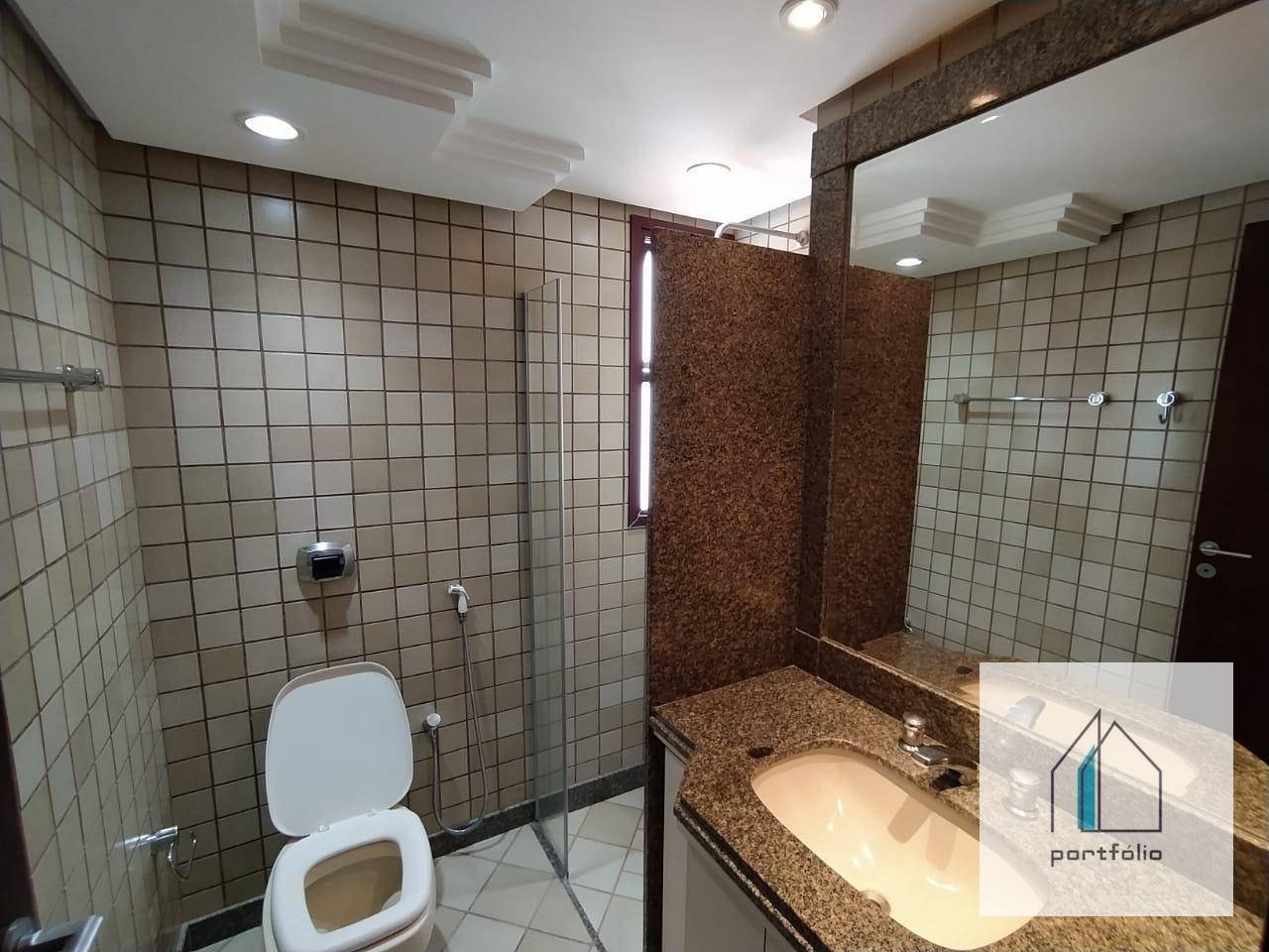 Apartamento à venda com 4 quartos, 208m² - Foto 14