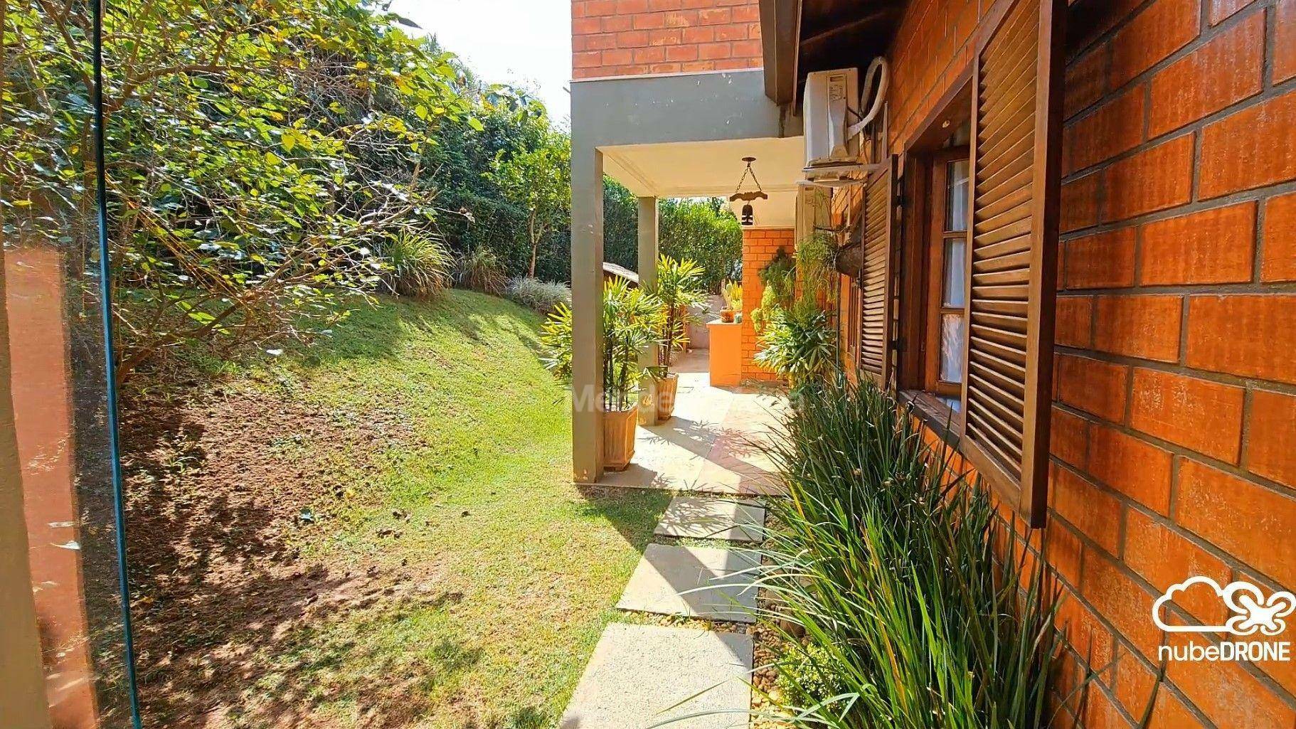 Casa de Condomínio à venda com 4 quartos, 400m² - Foto 17