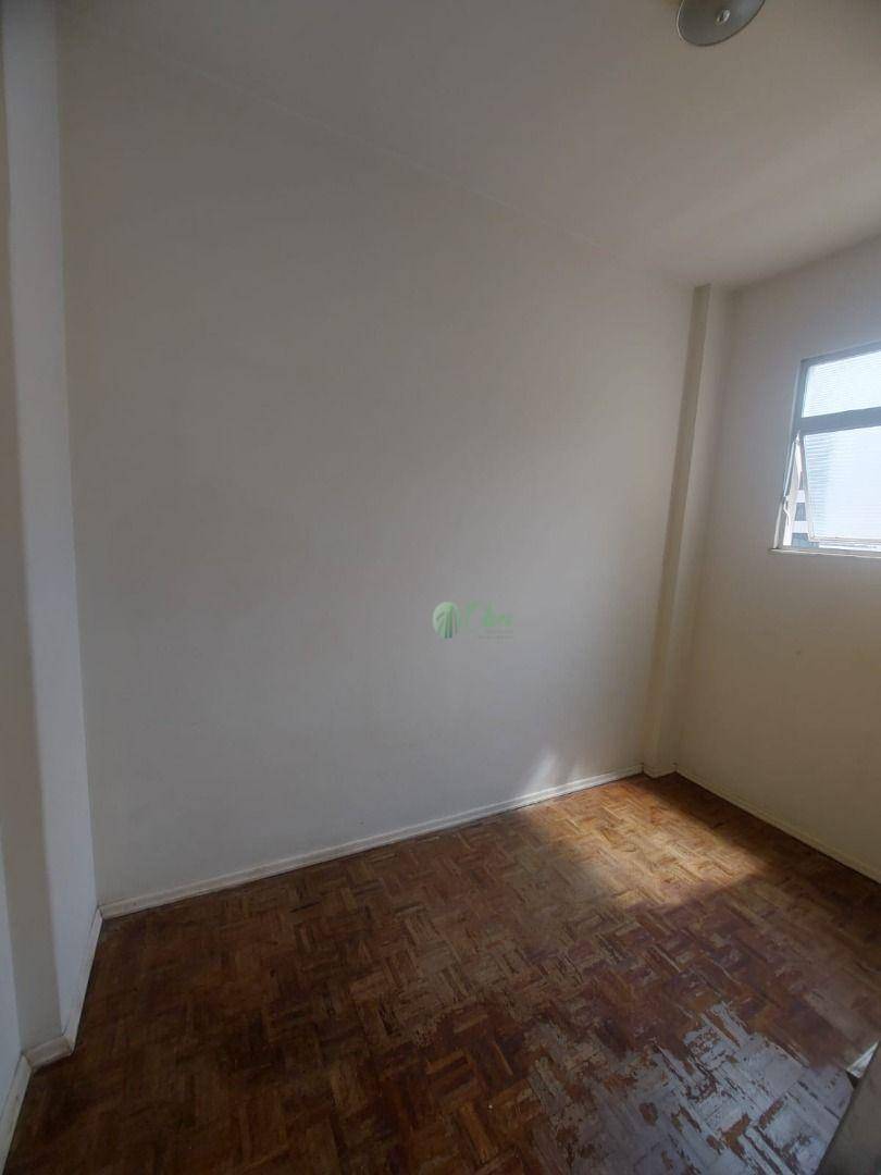 Apartamento à venda com 4 quartos, 215m² - Foto 20