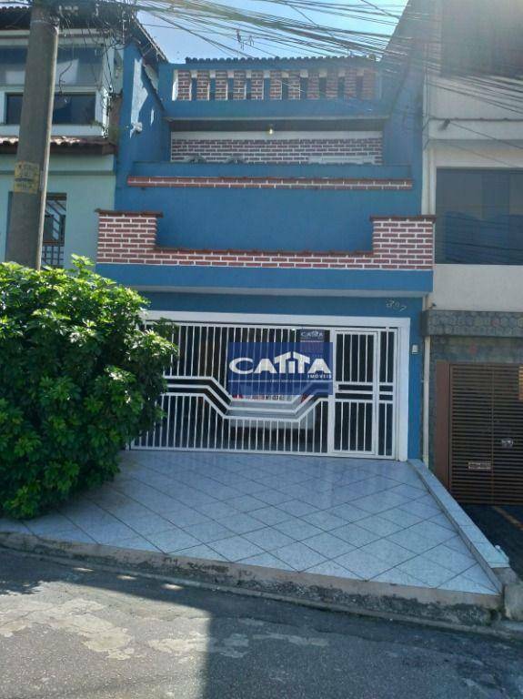 Sobrado à venda com 3 quartos, 189m² - Foto 1