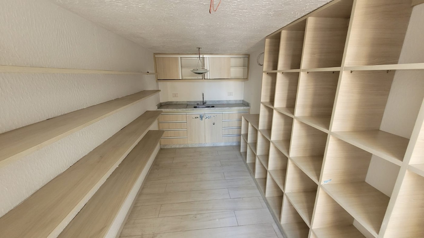Casa à venda com 4 quartos, 300m² - Foto 52