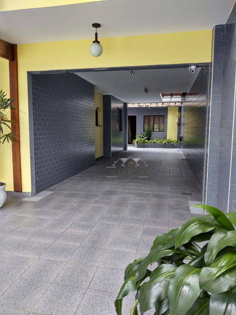 Sobrado à venda com 4 quartos, 345M2 - Foto 28