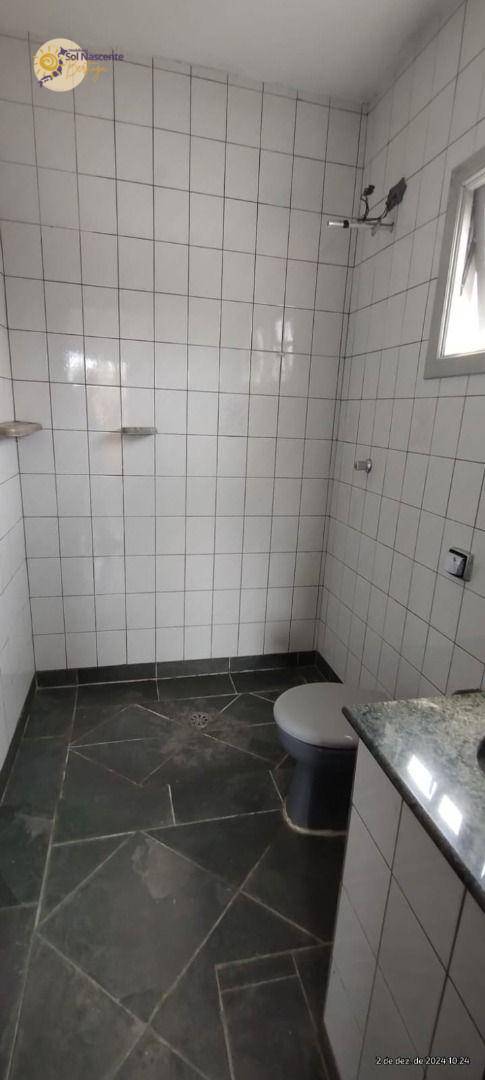 Casa para alugar com 3 quartos, 70m² - Foto 22