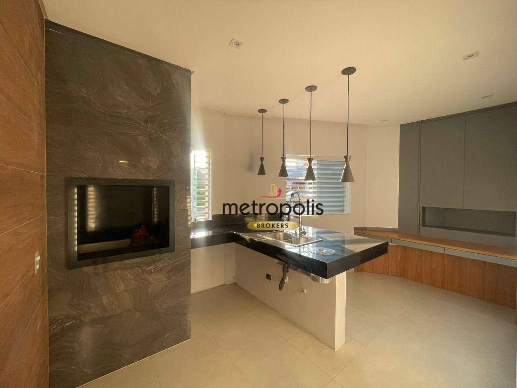 Casa para alugar com 2 quartos, 150m² - Foto 1
