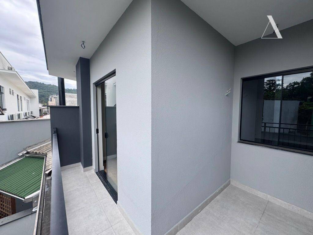 Casa à venda com 3 quartos, 124m² - Foto 18