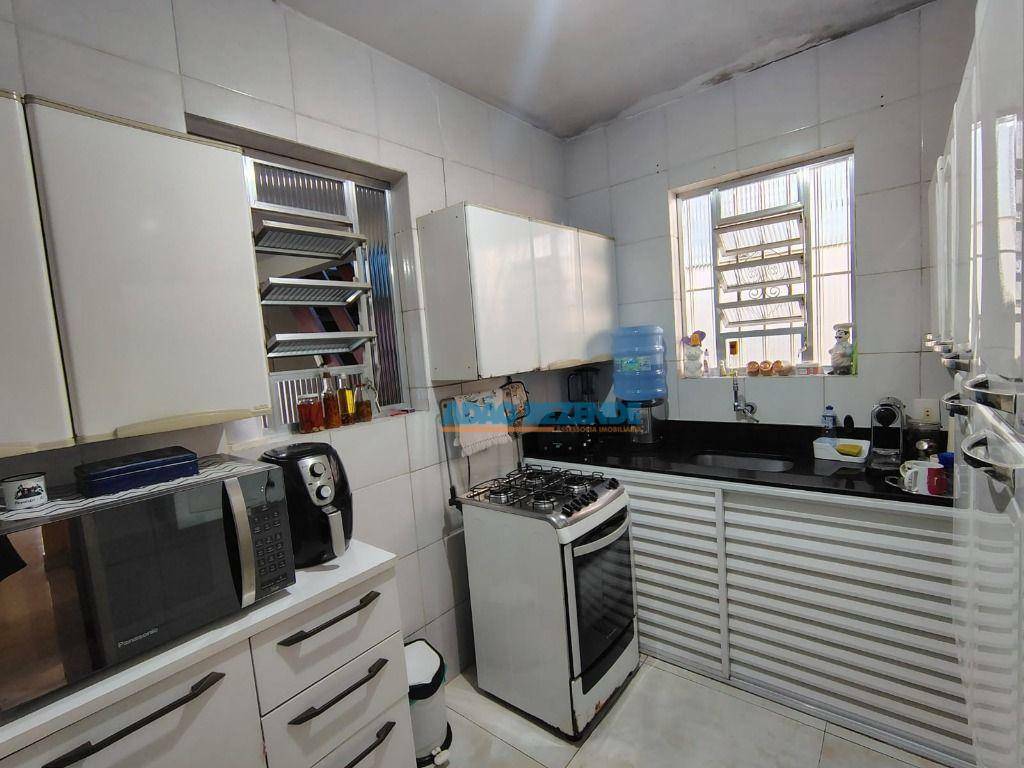 Casa à venda com 3 quartos, 115m² - Foto 9
