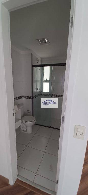 Apartamento à venda com 2 quartos, 63m² - Foto 11