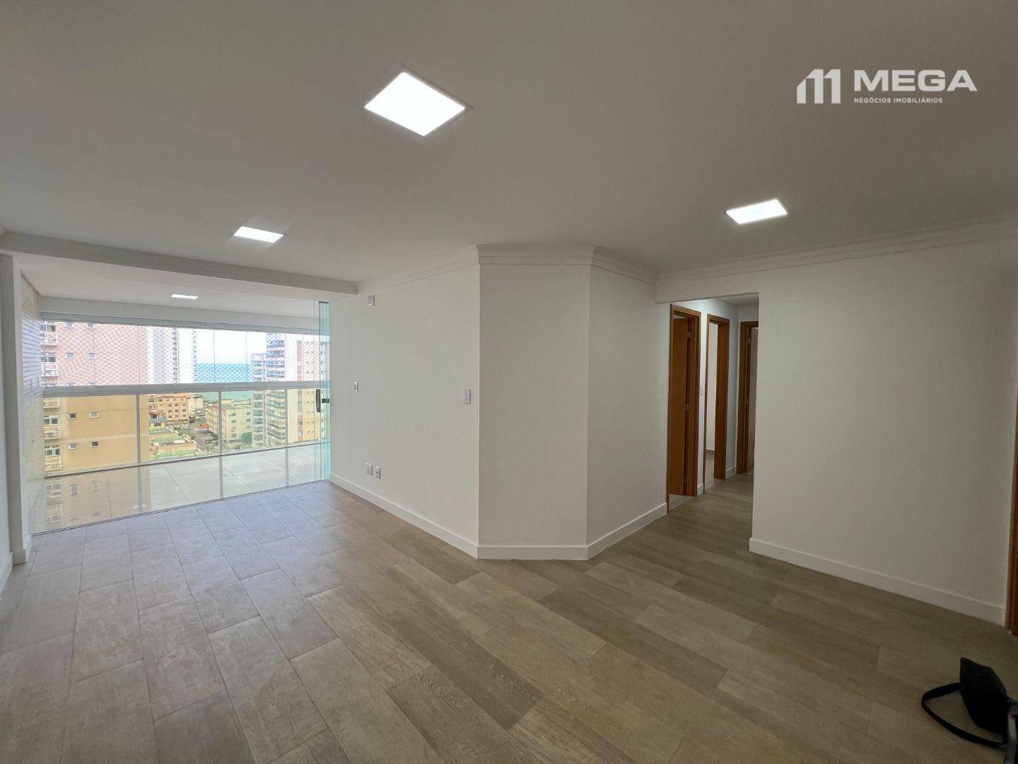 Apartamento à venda com 3 quartos, 115m² - Foto 2