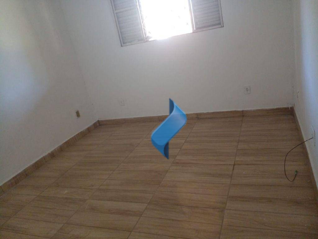 Chácara à venda com 2 quartos, 800m² - Foto 5