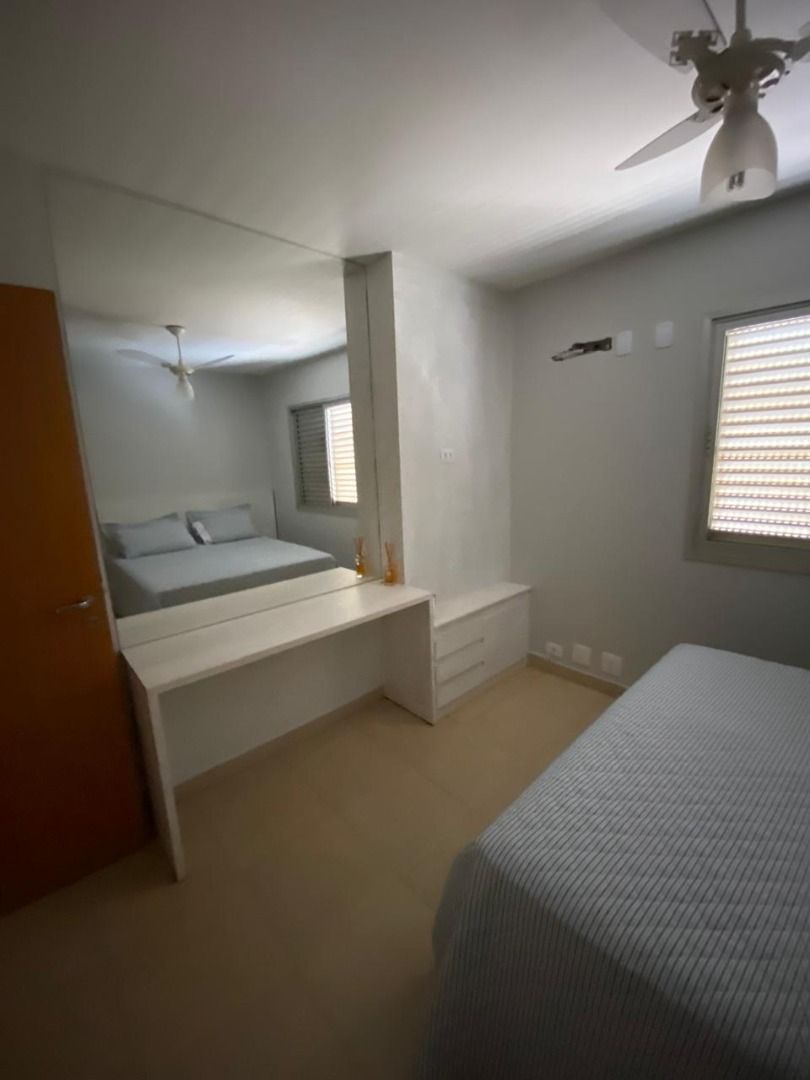 Apartamento para alugar com 3 quartos, 80m² - Foto 12