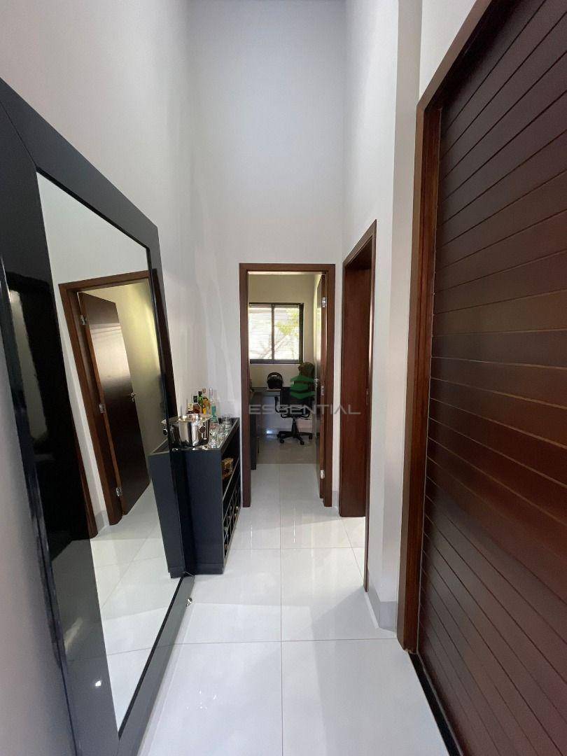 Casa de Condomínio à venda com 3 quartos, 218m² - Foto 3