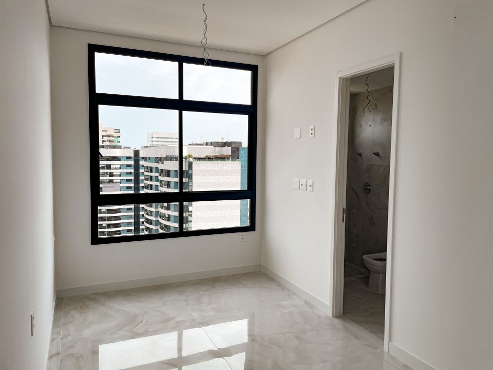 Apartamento à venda com 3 quartos, 164m² - Foto 9