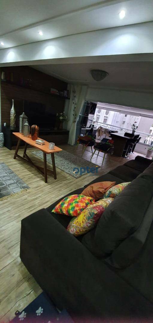 Apartamento à venda com 3 quartos, 203m² - Foto 3