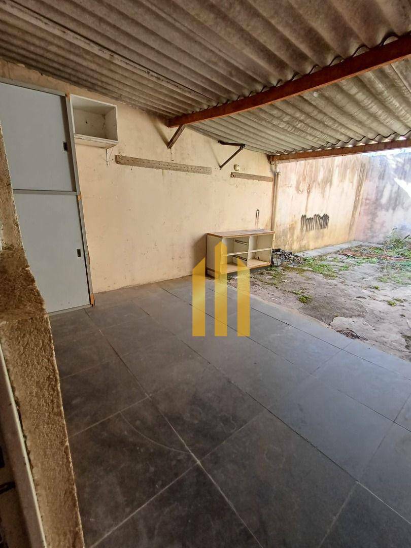 Casa à venda com 1 quarto, 55m² - Foto 19