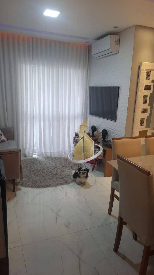 Apartamento à venda com 3 quartos, 75m² - Foto 2