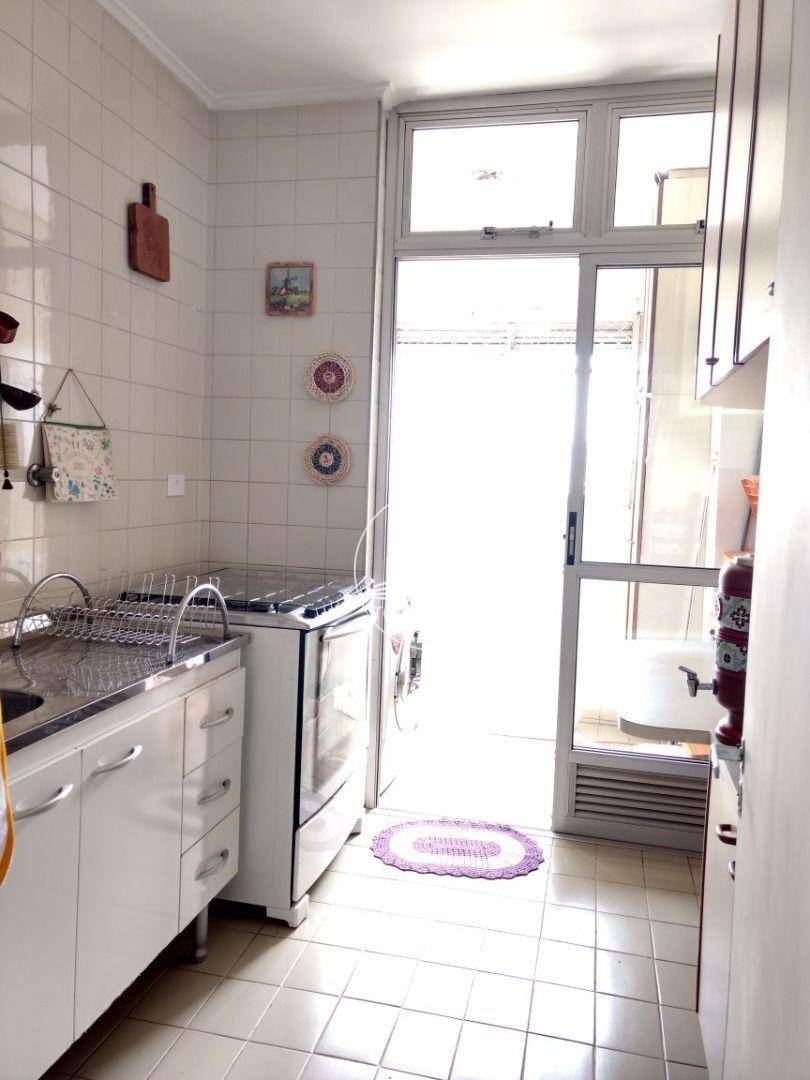 Apartamento à venda com 2 quartos, 67m² - Foto 4