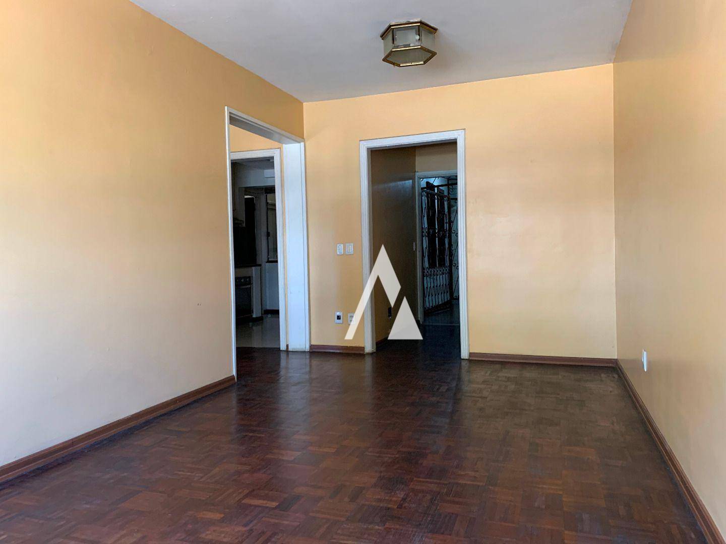 Apartamento à venda com 3 quartos, 115m² - Foto 8