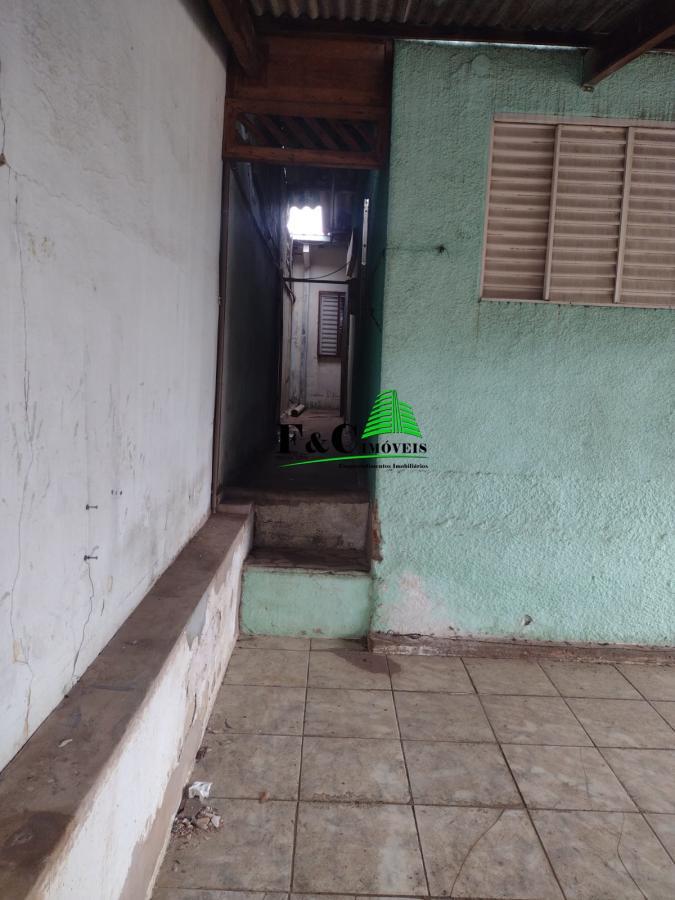 Casa à venda com 3 quartos, 200m² - Foto 13