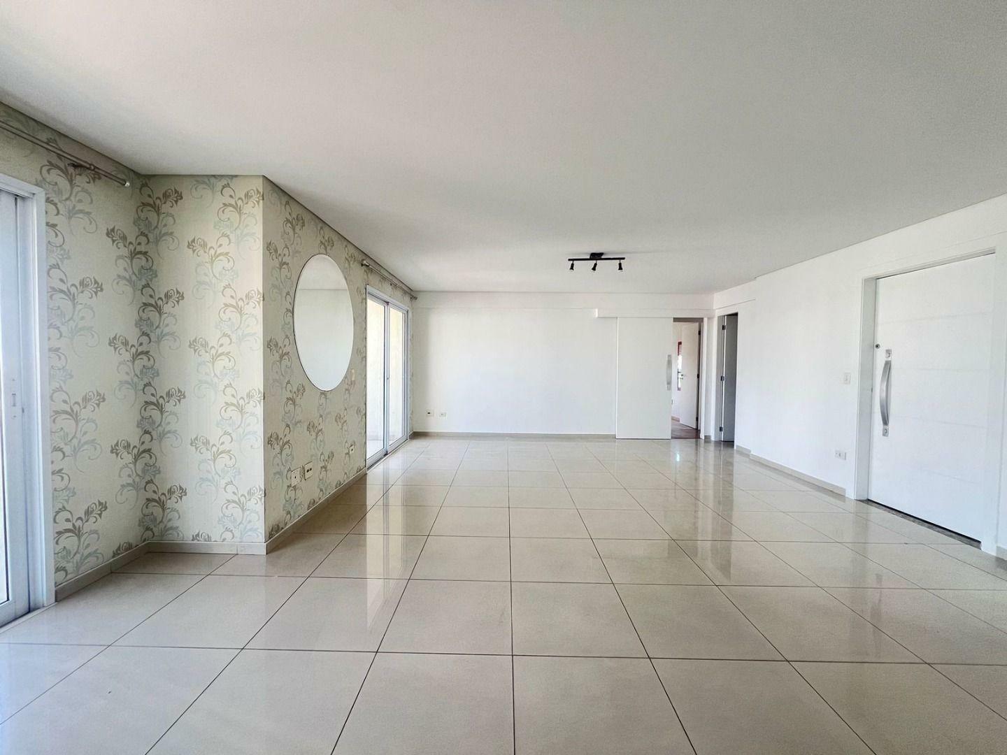 Apartamento para alugar com 4 quartos, 173m² - Foto 2