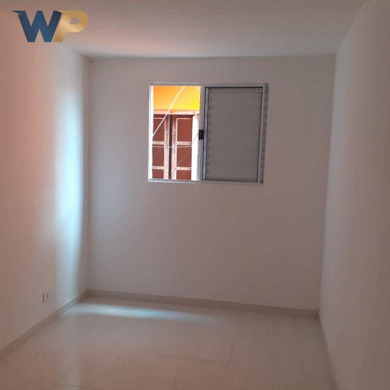 Casa para alugar com 1 quarto, 30m² - Foto 8