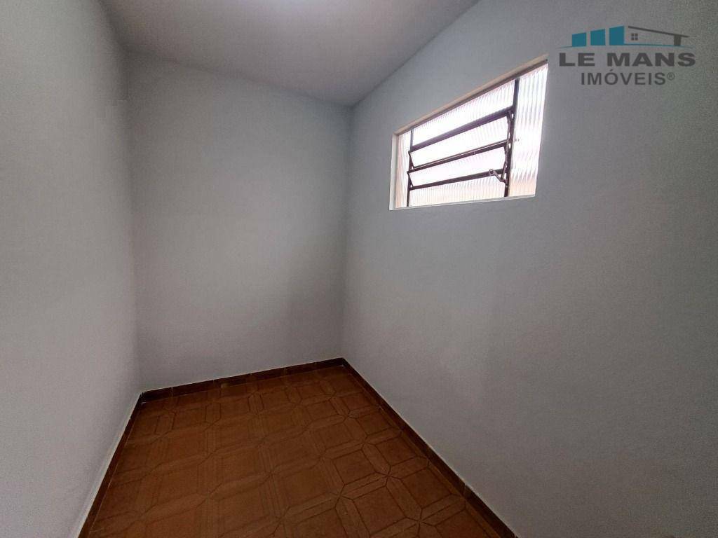 Casa à venda com 3 quartos, 144m² - Foto 12