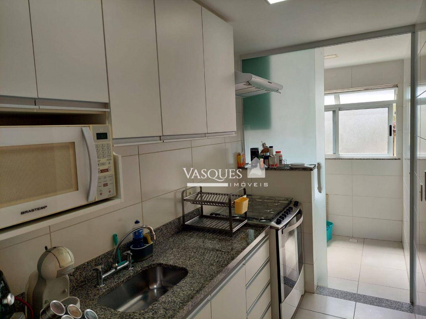 Apartamento à venda com 2 quartos, 70m² - Foto 9