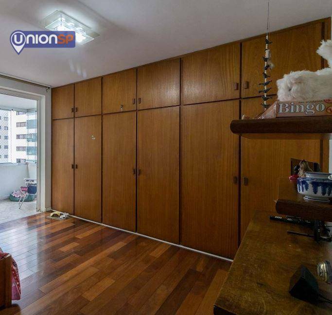 Apartamento à venda com 3 quartos, 200m² - Foto 8