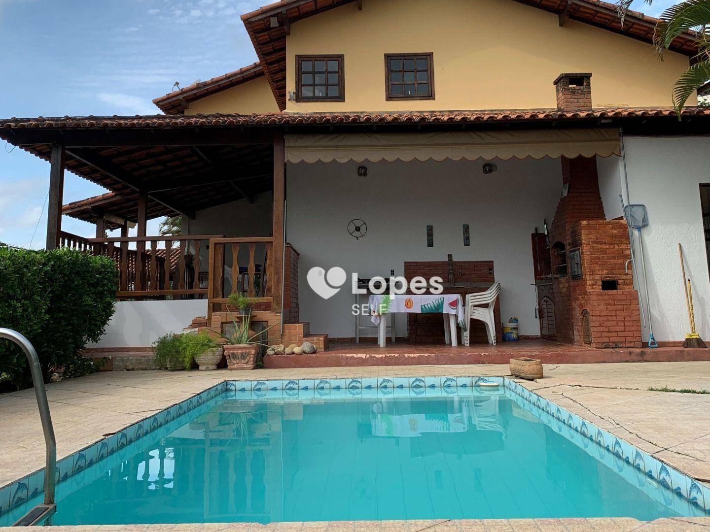 Casa de Condomínio à venda com 4 quartos, 244m² - Foto 3