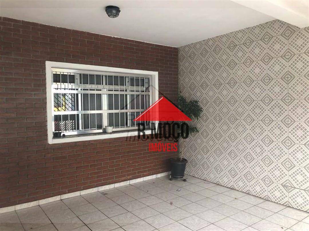 Sobrado à venda com 3 quartos, 174m² - Foto 1