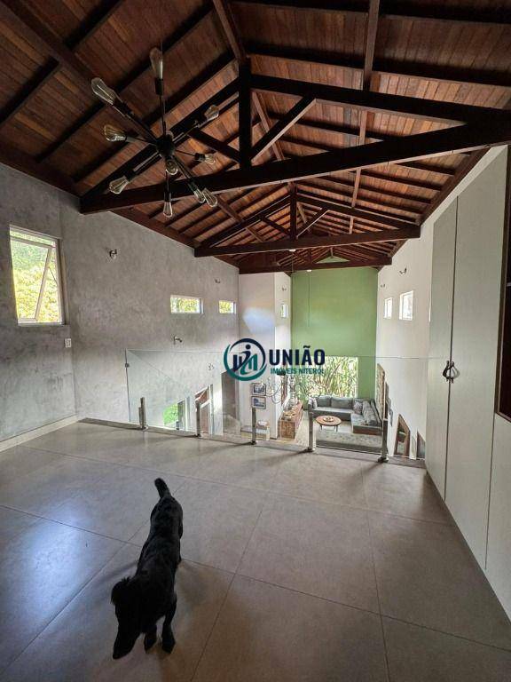 Casa à venda com 4 quartos, 1000m² - Foto 44