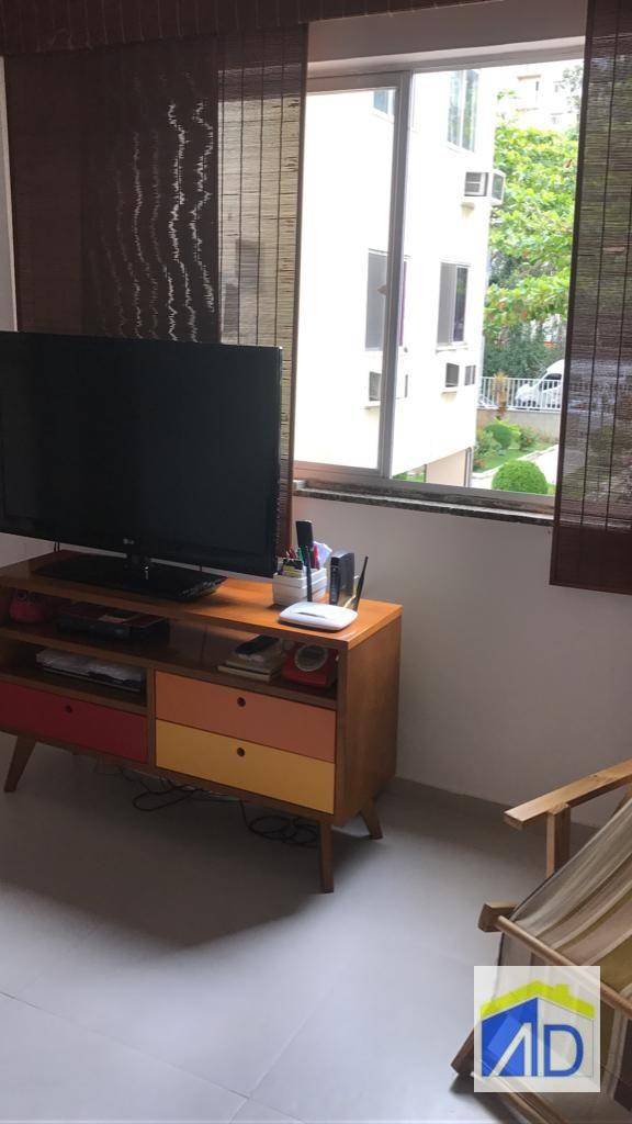 Apartamento à venda com 2 quartos, 55m² - Foto 13