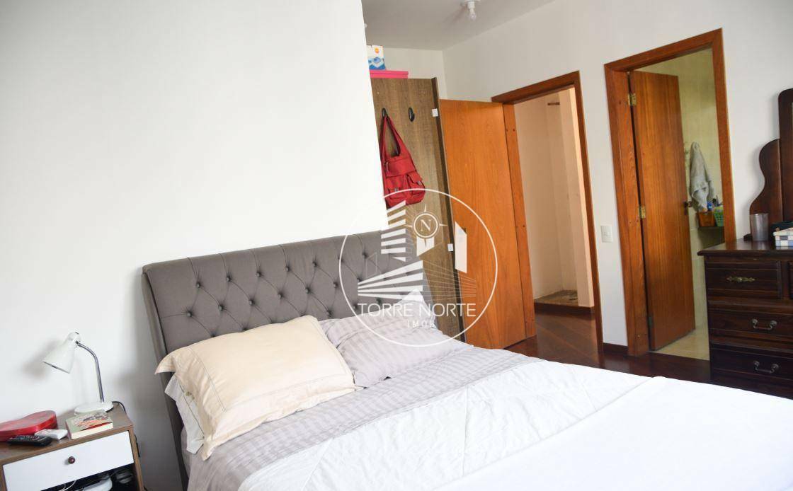 Apartamento à venda com 4 quartos, 191m² - Foto 11