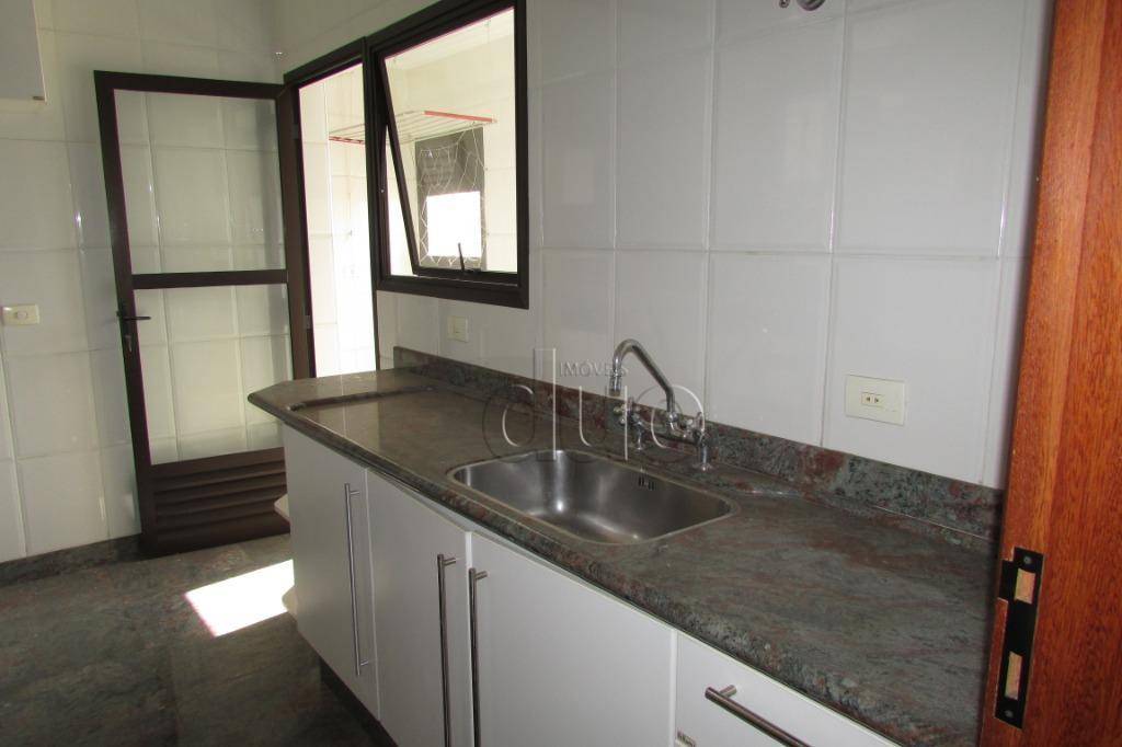 Apartamento à venda com 3 quartos, 136m² - Foto 10