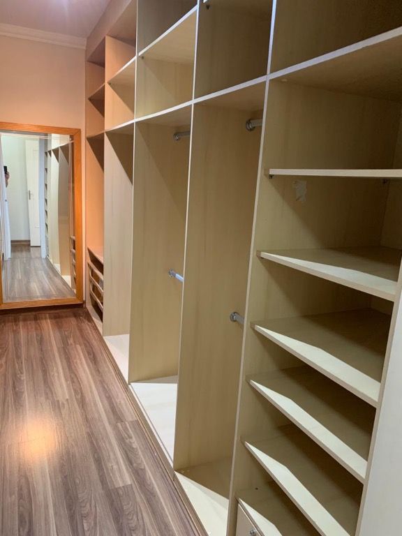 Casa de Condomínio à venda com 4 quartos, 450m² - Foto 2