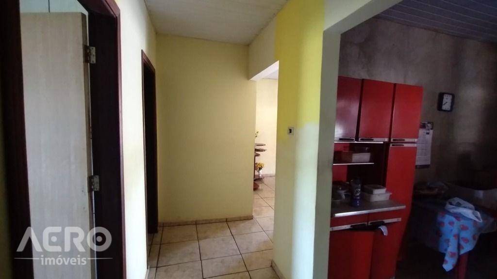 Casa à venda com 2 quartos, 90m² - Foto 23