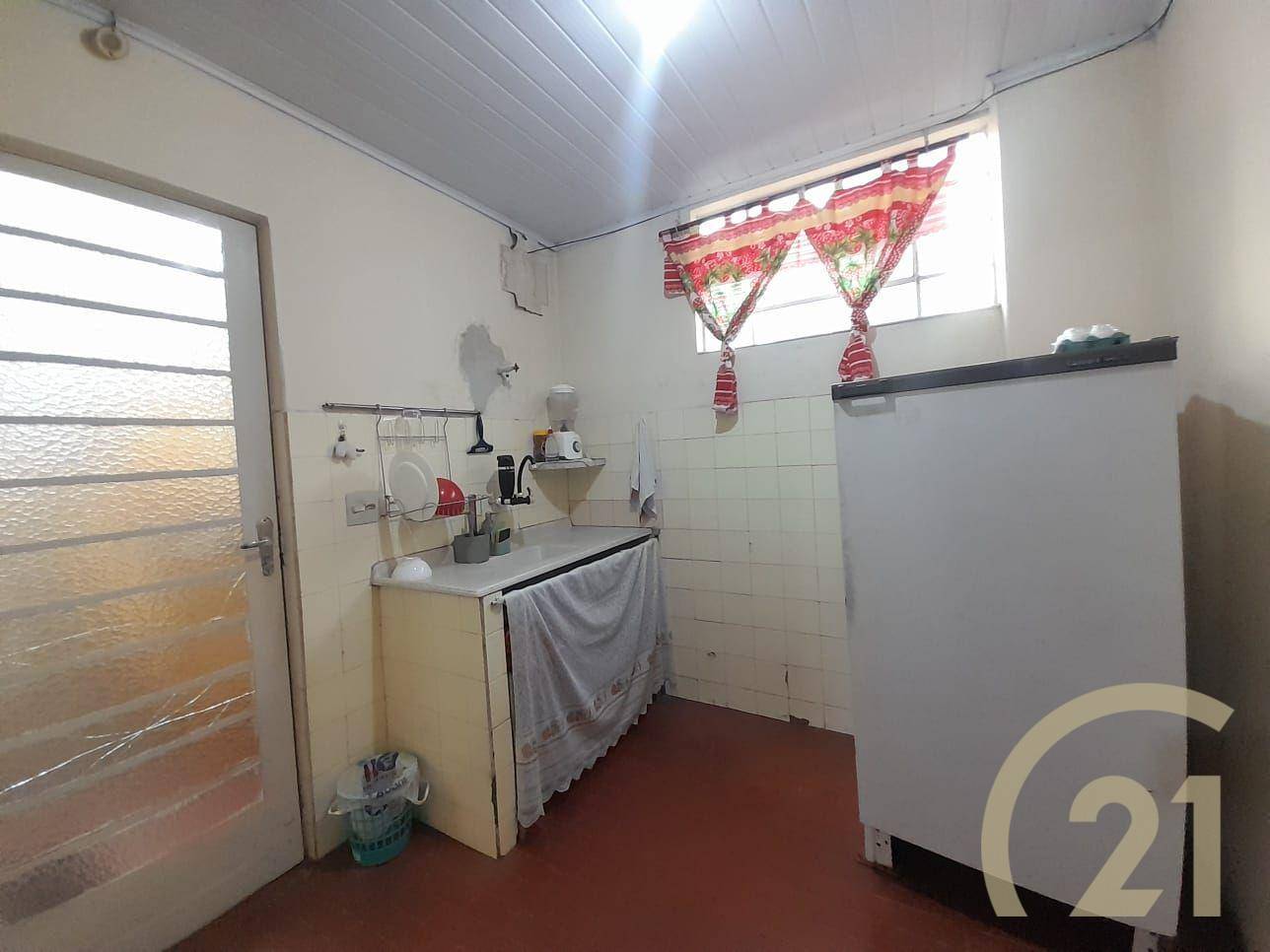 Casa à venda com 4 quartos, 240m² - Foto 26