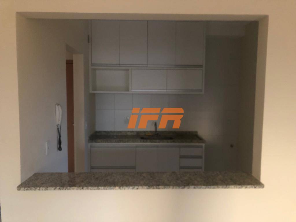 Apartamento à venda com 2 quartos, 90m² - Foto 3