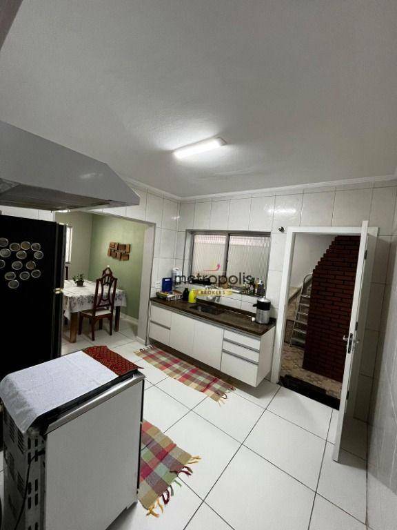 Sobrado à venda e aluguel com 4 quartos, 240m² - Foto 9