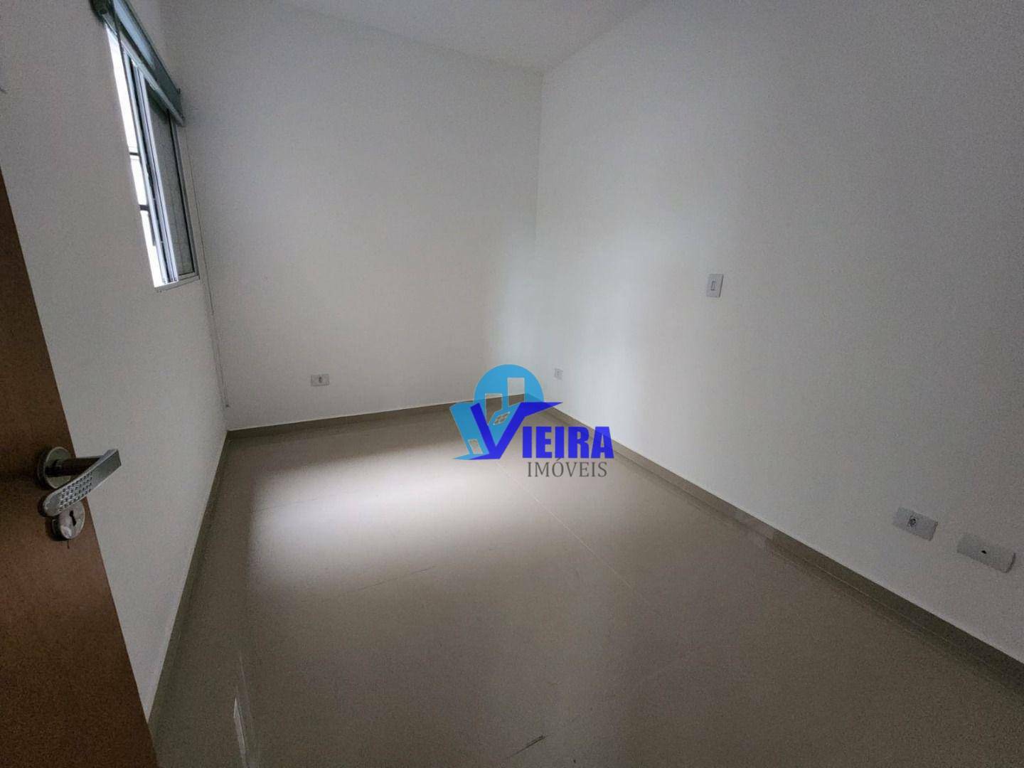 Apartamento à venda com 2 quartos, 42m² - Foto 3